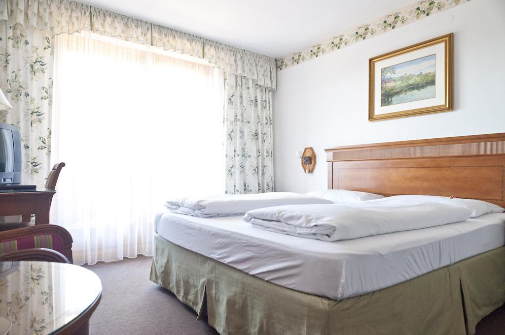 Hotel Alpenkrone Filzmoos Ruang foto