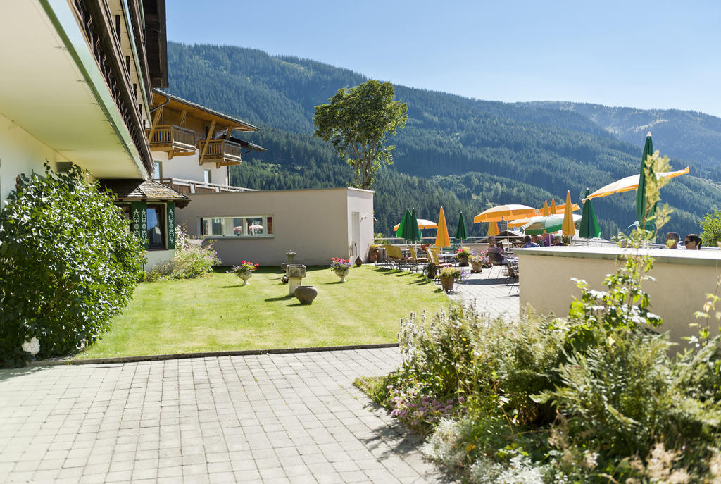 Hotel Alpenkrone Filzmoos Bagian luar foto
